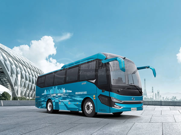 綿陽(yáng)金龍客車(chē)45座汽車(chē)出租